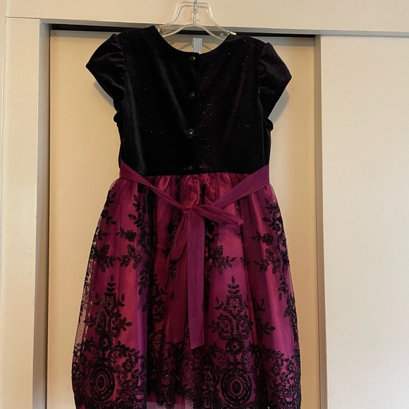 Jona Michelle Formal Dress - Picture 2 of 8